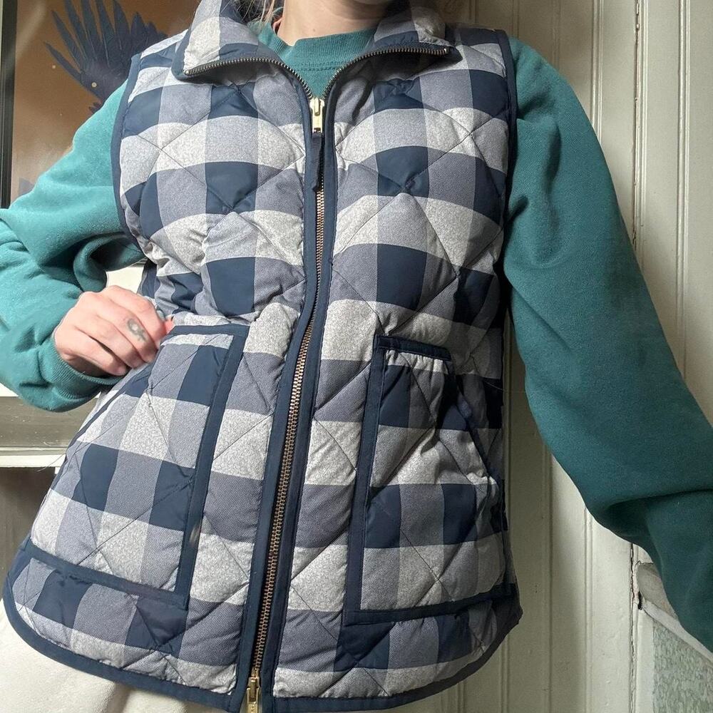 J. Crew Navy Blue Plaid / Check Puffer Vest Women’s Small Winter Snow Wear